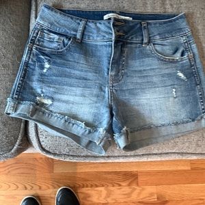 Good condition Jean shorts size 3